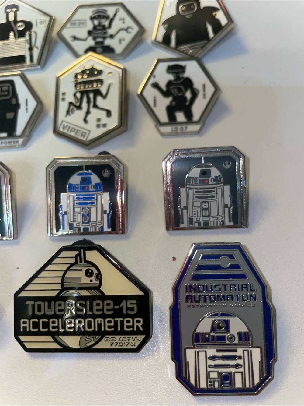 Disney pins - Picture 5 of 7